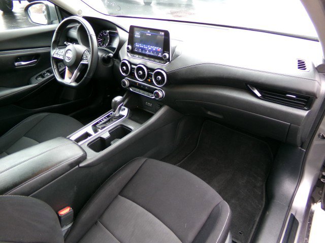 Used 2022 Nissan Sentra SV image 12
