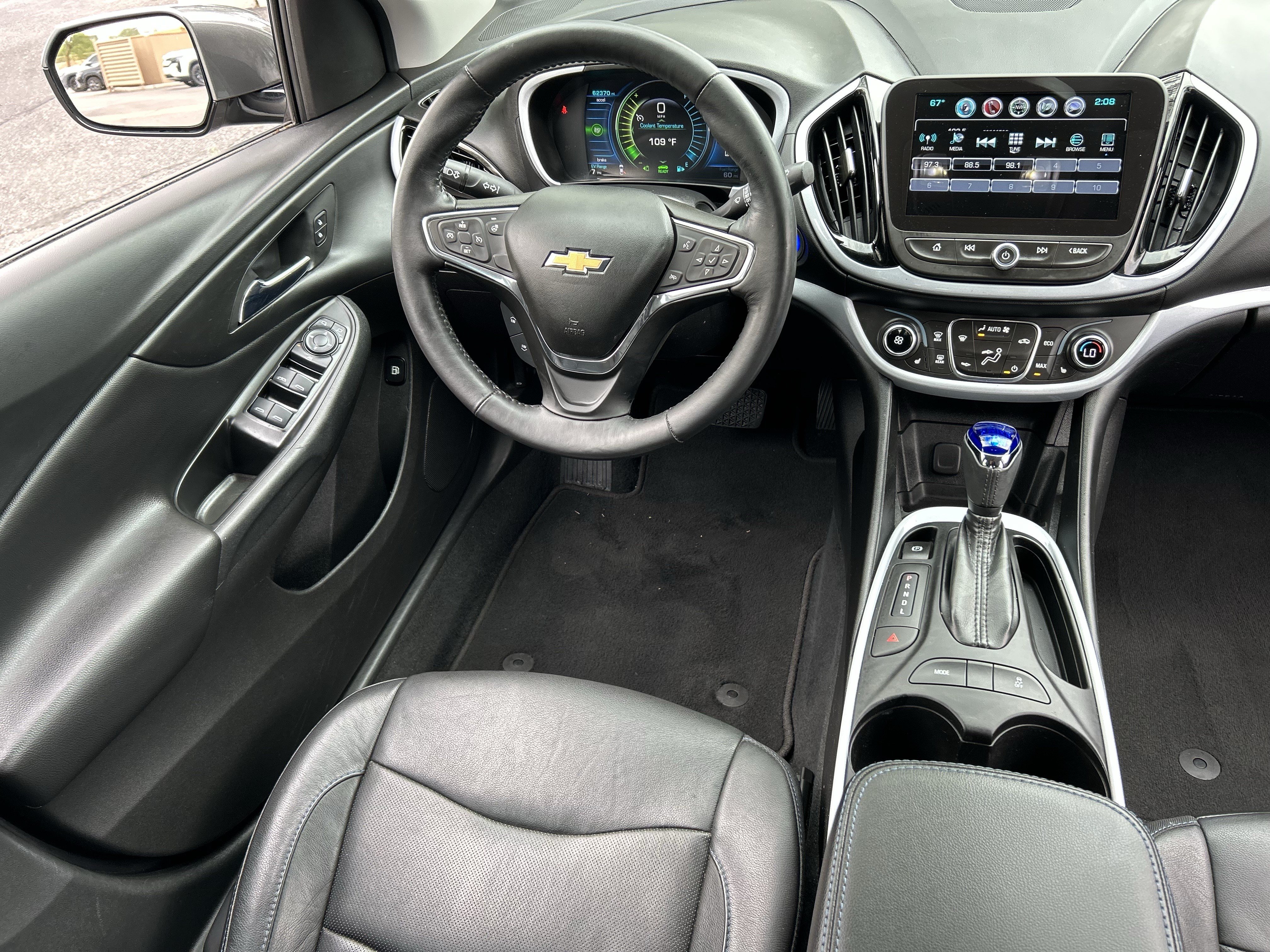 Used 2017 Chevrolet Volt LT w/ Comfort Package FWD image 12