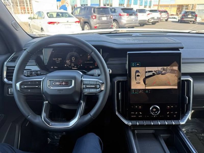Used 2024 GMC Acadia Elevation FWD image 16