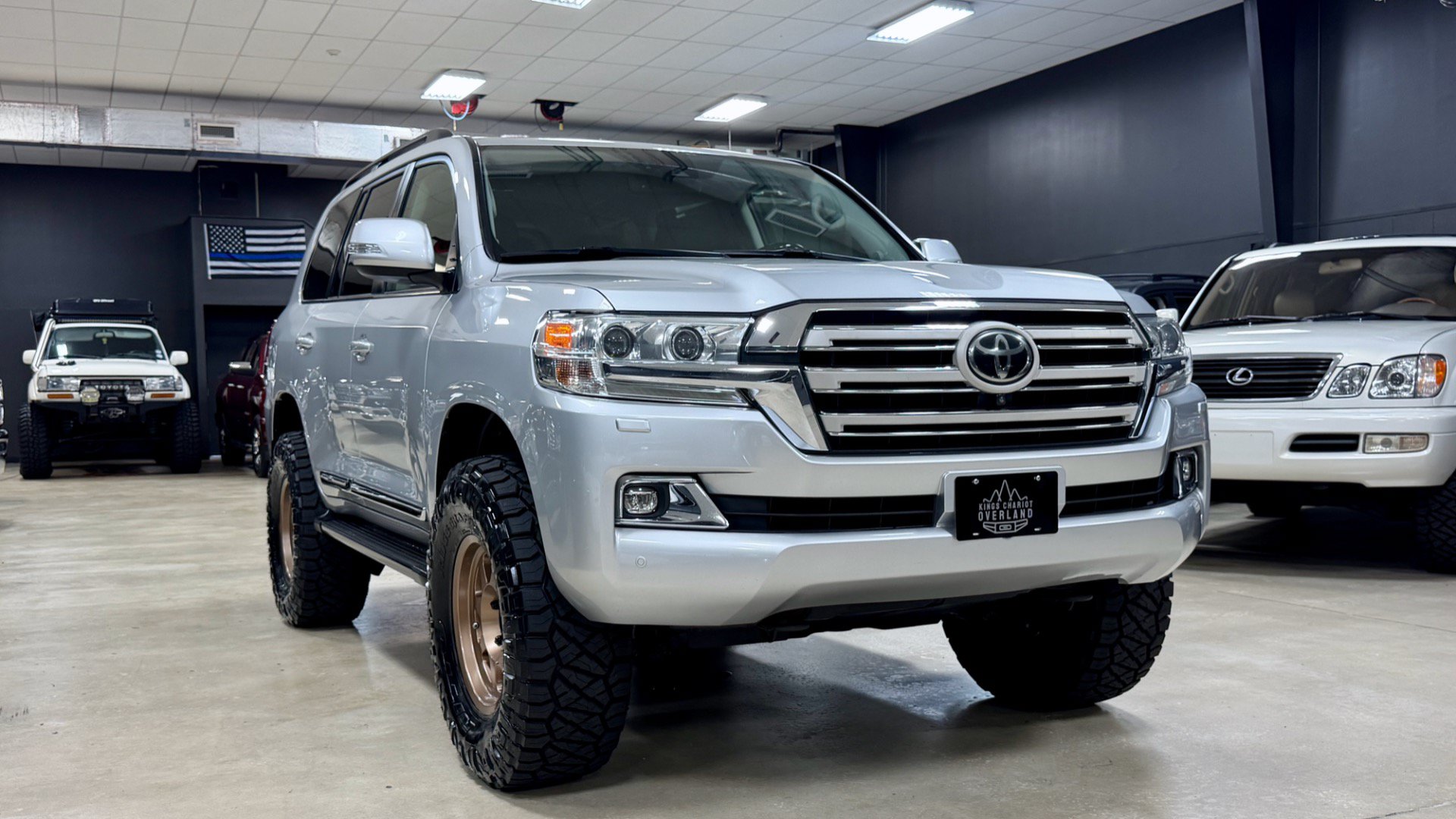 Used 2016 Toyota Land Cruiser AWD/4WD image 2