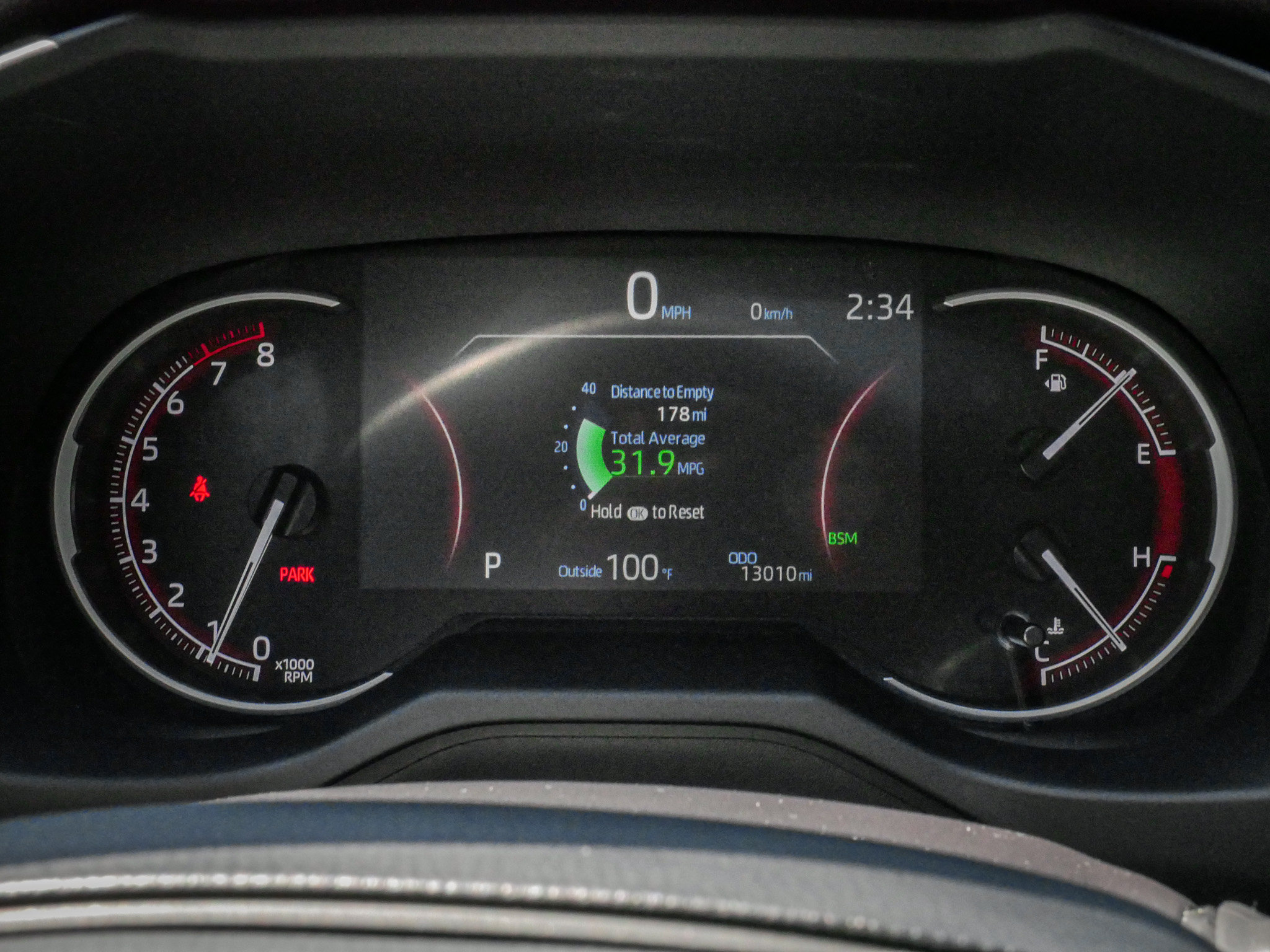 Used 2025 Toyota RAV4 XLE w/ Convenience Package FWD image 21
