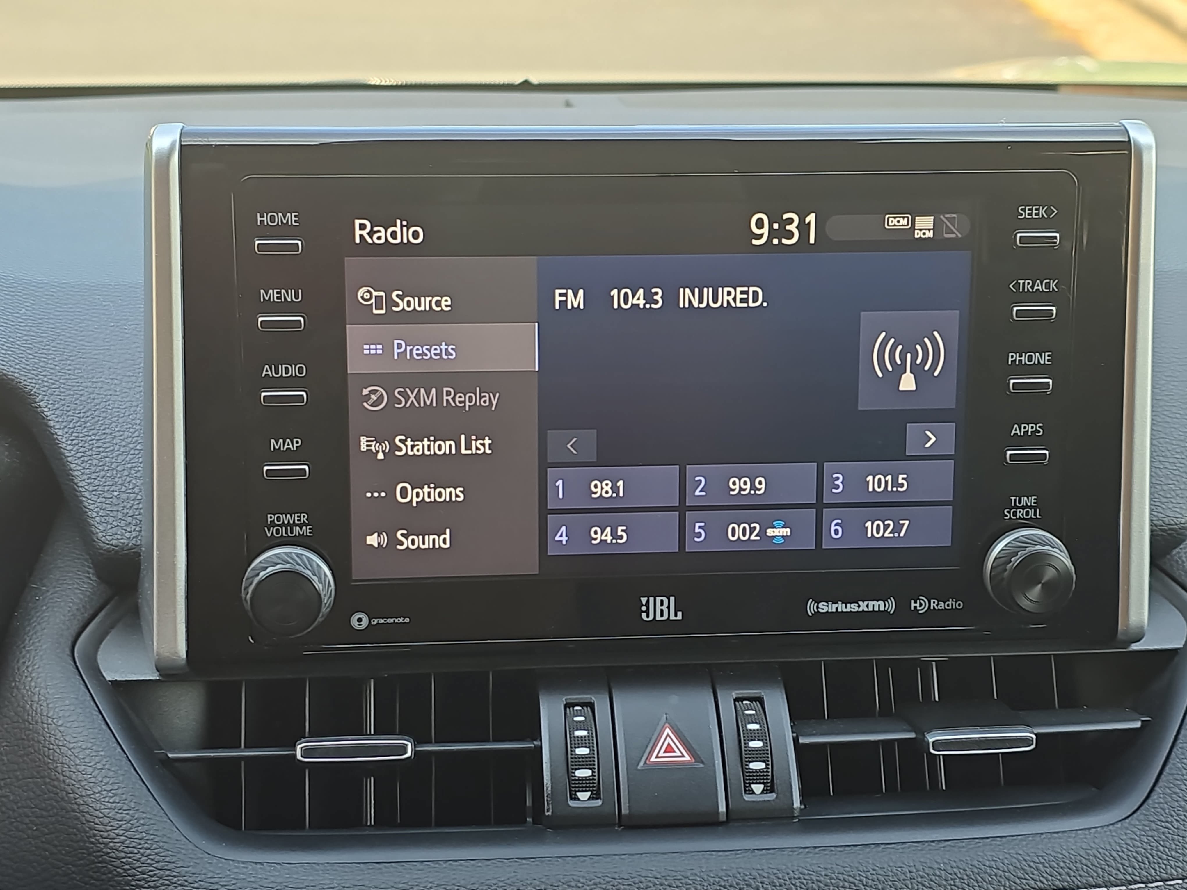 Used 2020 Toyota RAV4 XLE Premium AWD/4WD image 22