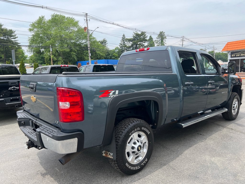 Used 2013 Chevrolet Silverado 2500 LT w/ Interior Plus Package AWD/4WD image 6