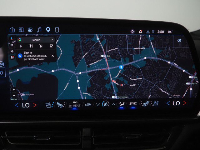 Used 2024 Chevrolet Equinox EV RS FWD image 25