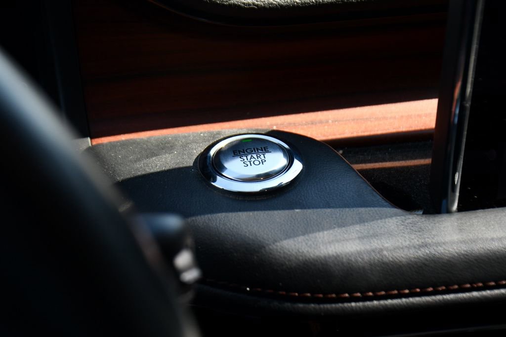 Used 2023 Lincoln Aviator Reserve w/ Class IV Trailer Tow Package image 28