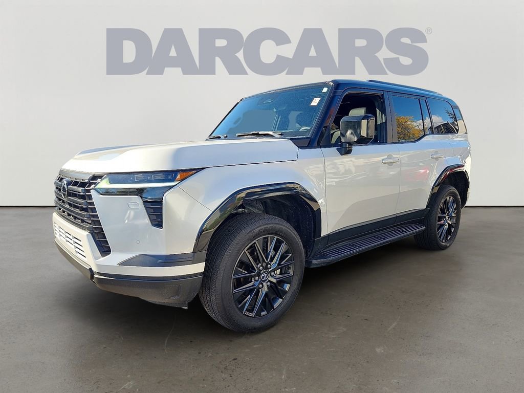 Used 2024 Lexus GX 550 image 3