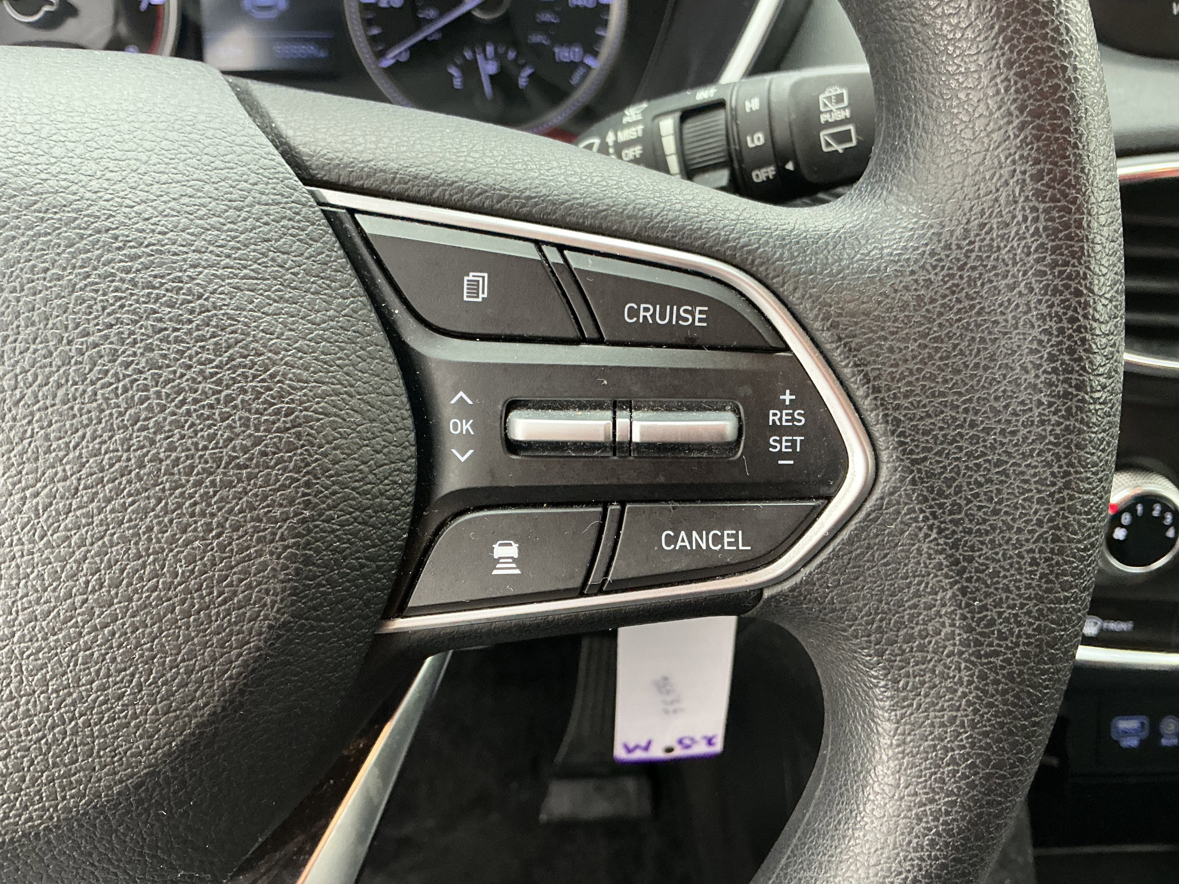 Used 2020 Hyundai Santa Fe SE w/ Cargo Package image 10