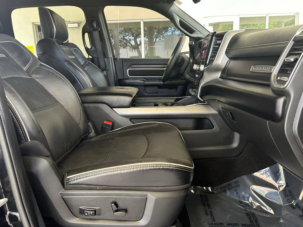 Used 2025 RAM 3500 Laramie w/ Night Edition AWD/4WD image 24