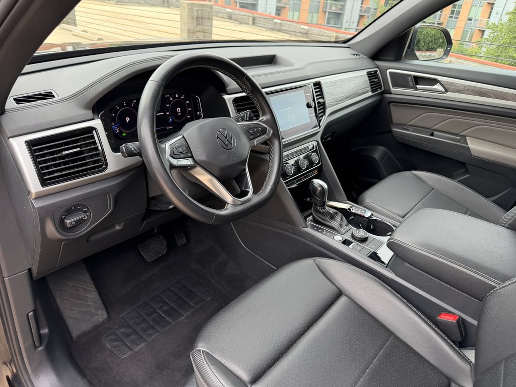 Used 2023 Volkswagen Atlas Cross Sport SE w/ Black Wheel Package AWD/4WD image 8