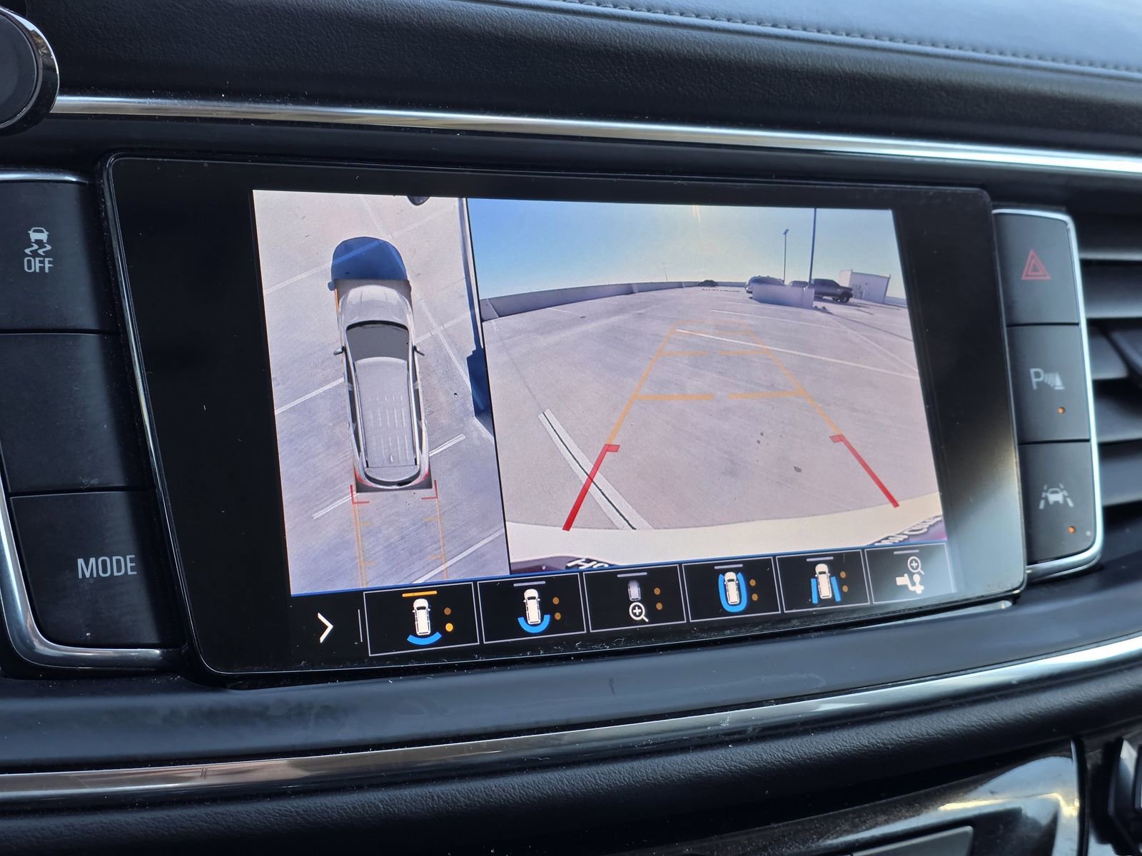 Used 2020 Buick Enclave Avenir w/ Avenir Technology Package image 26