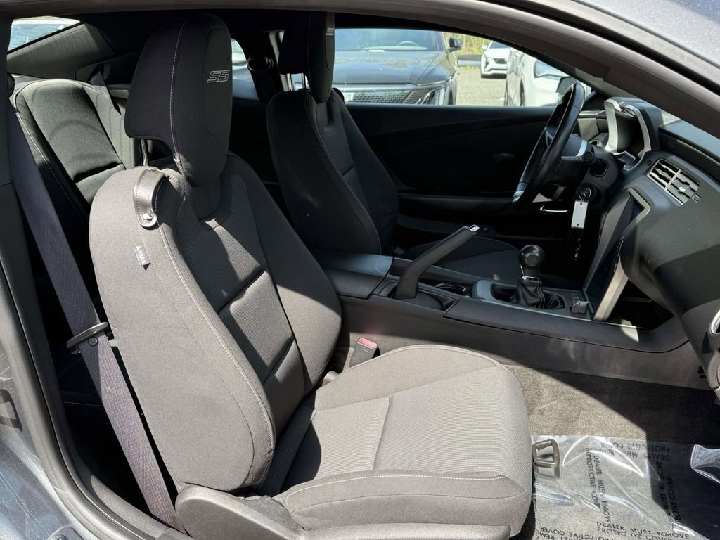 Used 2010 Chevrolet Camaro SS w/ RS Package image 10