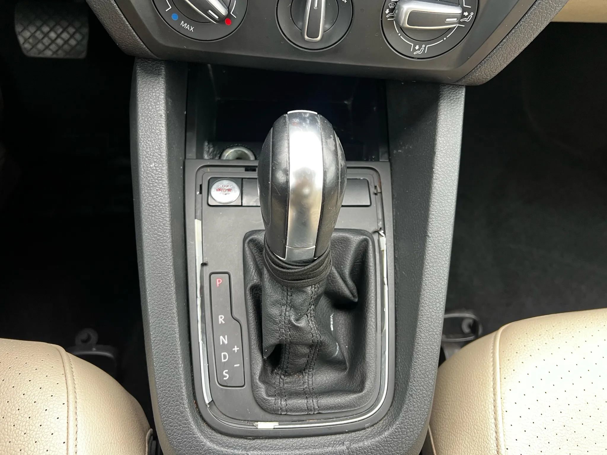 Used 2017 Volkswagen Jetta SE image 22