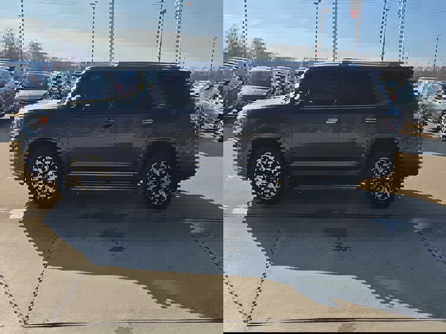 Used 2017 Toyota 4Runner Limited image 5