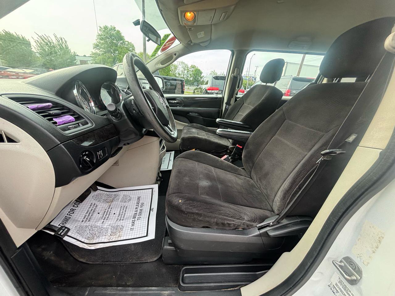 Used 2014 Dodge Grand Caravan American Value Package FWD image 17