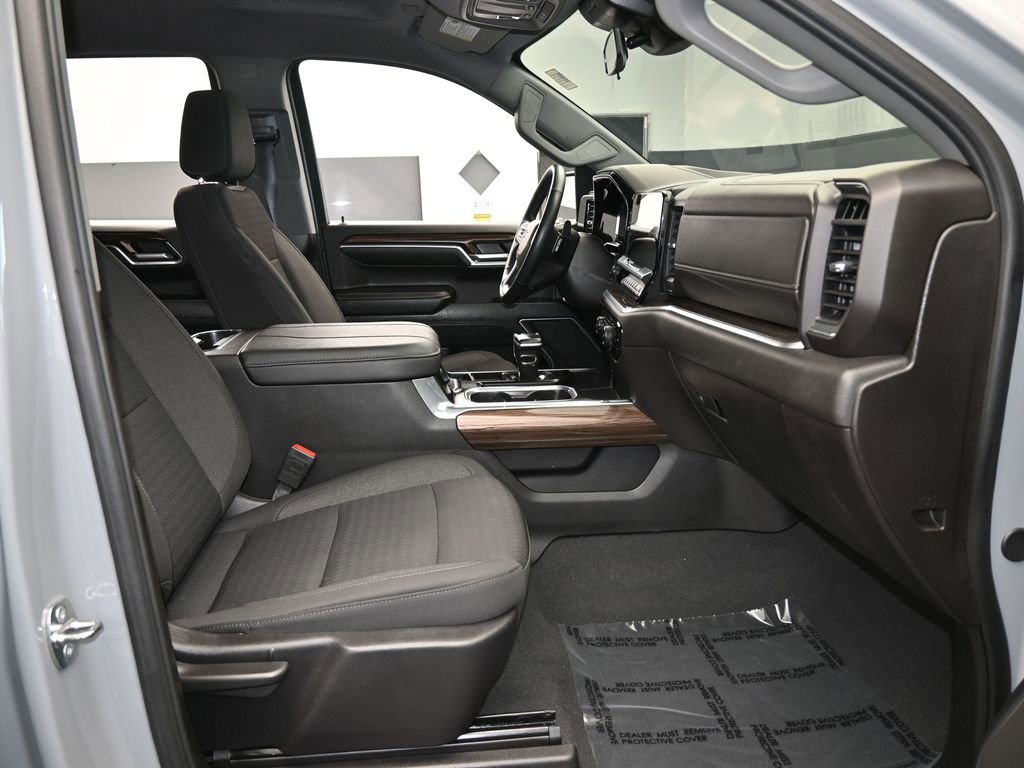 Used 2024 Chevrolet Silverado 1500 RST image 42