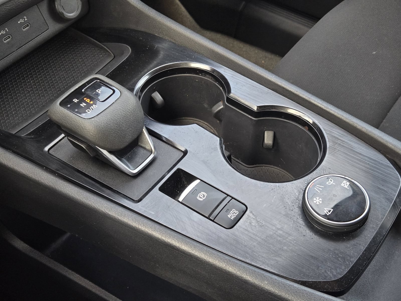 Used 2025 Nissan Rogue S AWD/4WD image 19