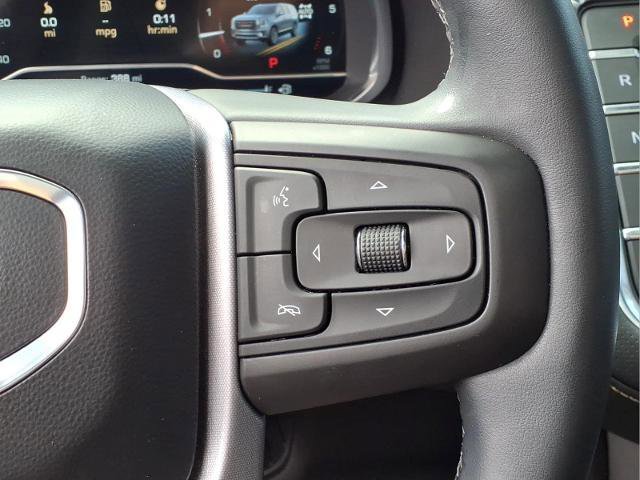 Used 2023 GMC Yukon SLT w/ SLT Luxury Package AWD/4WD image 17