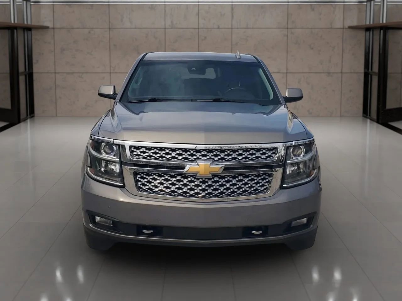 Used 2017 Chevrolet Suburban LT w/ LT Signature Package image 5