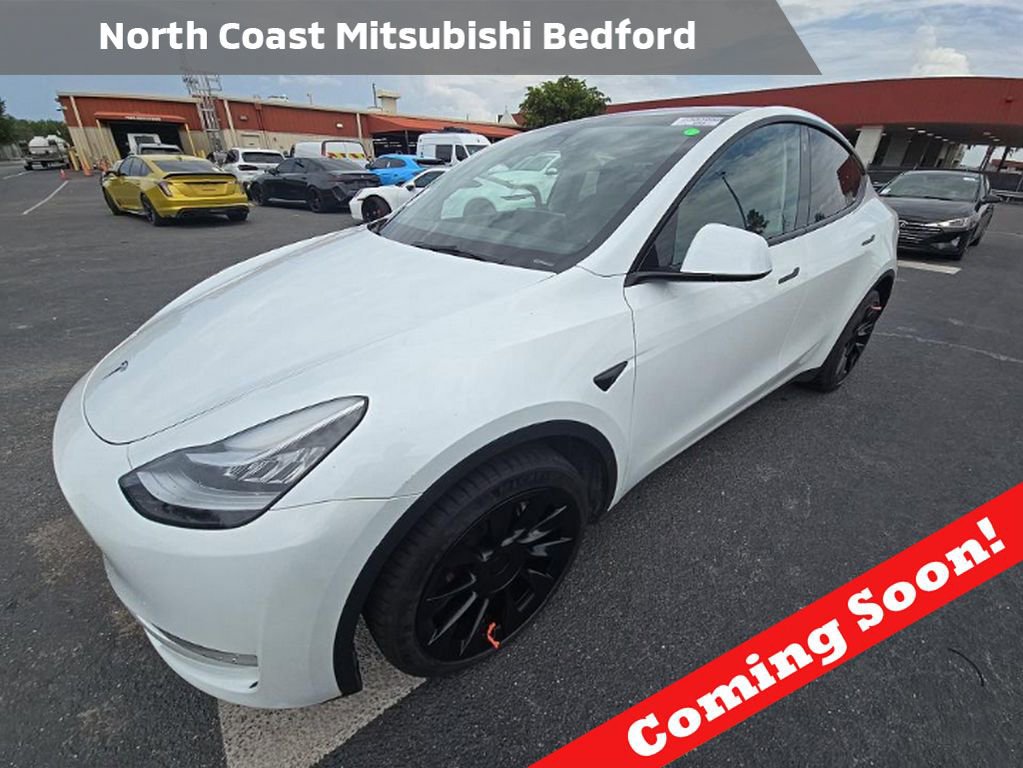 Used 2023 Tesla Model Y AWD image 1