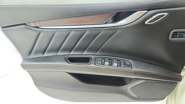 Used 2019 Maserati Ghibli S Q4 AWD/4WD image 36