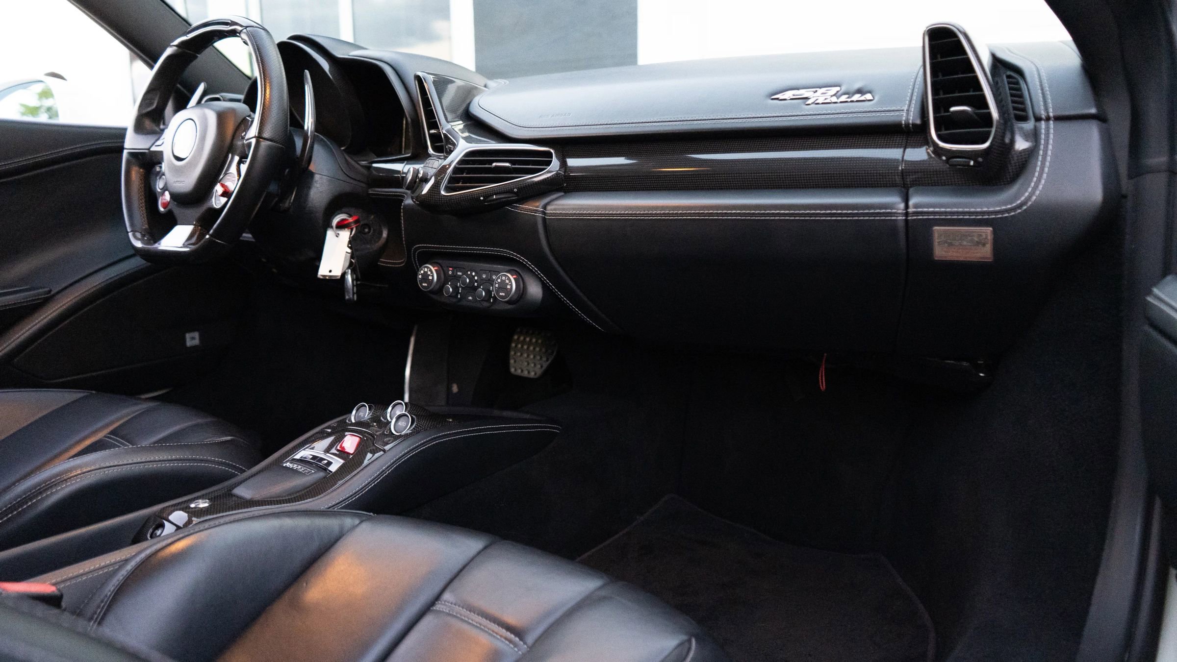 Used 2011 Ferrari 458 Italia Coupe image 25