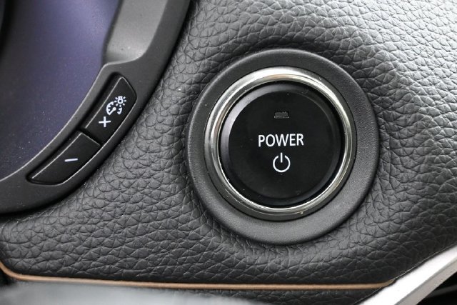 Certified 2025 MAZDA CX-70 Plug-In Hybrid w/ Premium Pkg AWD/4WD image 19