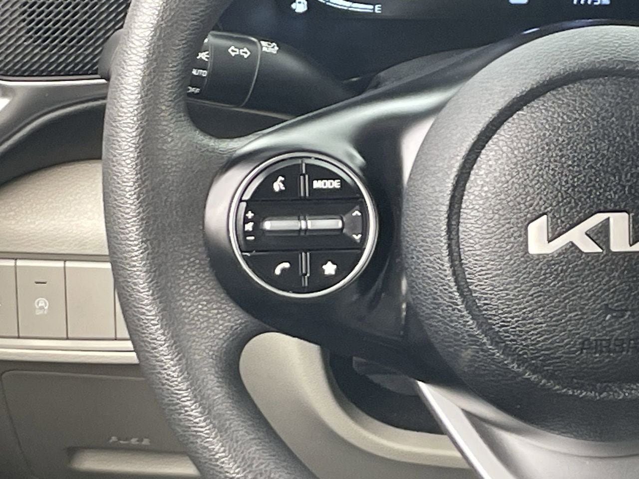 Certified 2024 Kia Soul LX w/ Option Group 015 FWD image 22