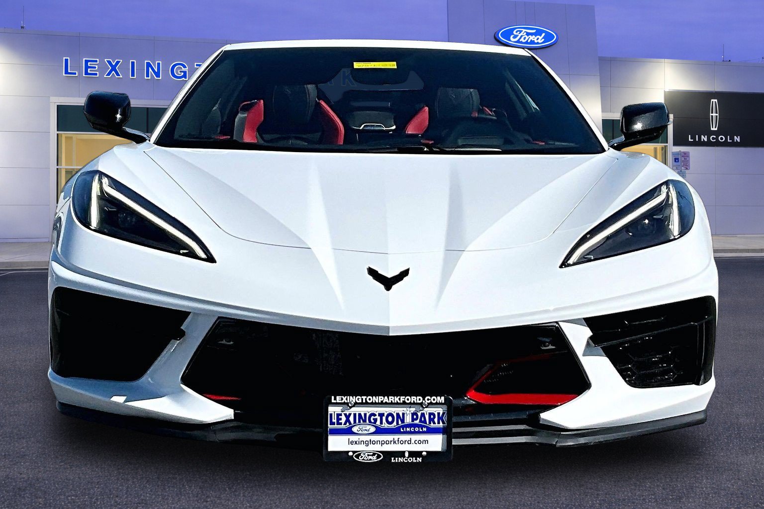 Used 2022 Chevrolet Corvette Stingray Preferred Cpe w/ Engine Appearance Package RWD image 2