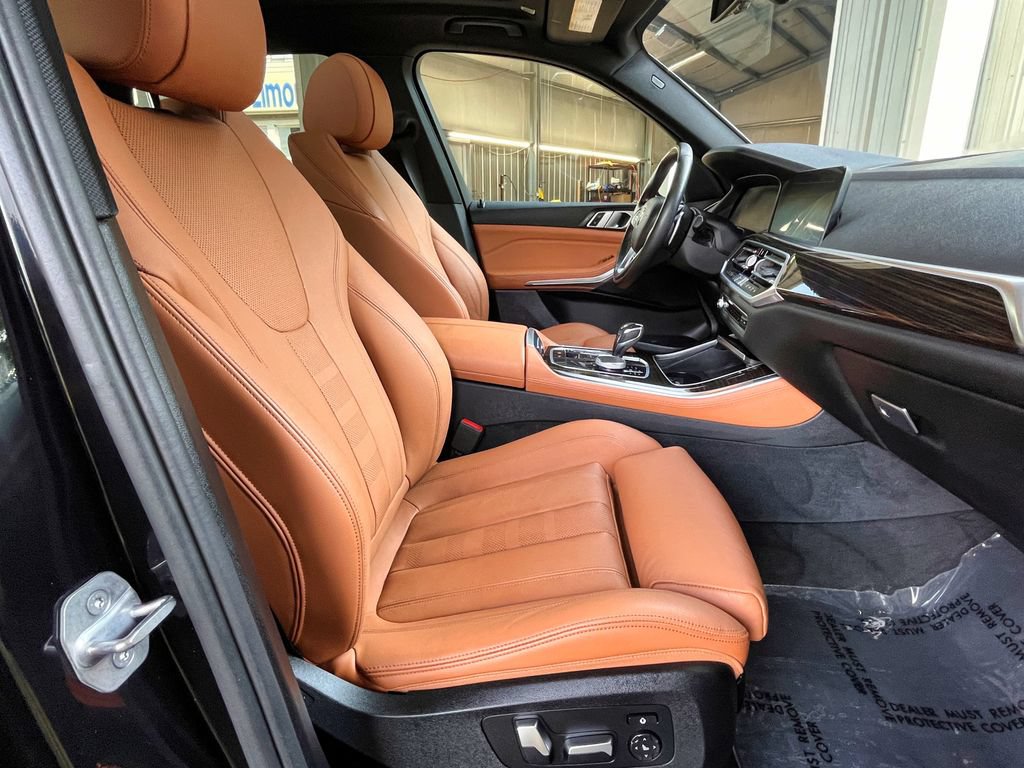 Used 2019 BMW X5 xDrive40i AWD/4WD image 18