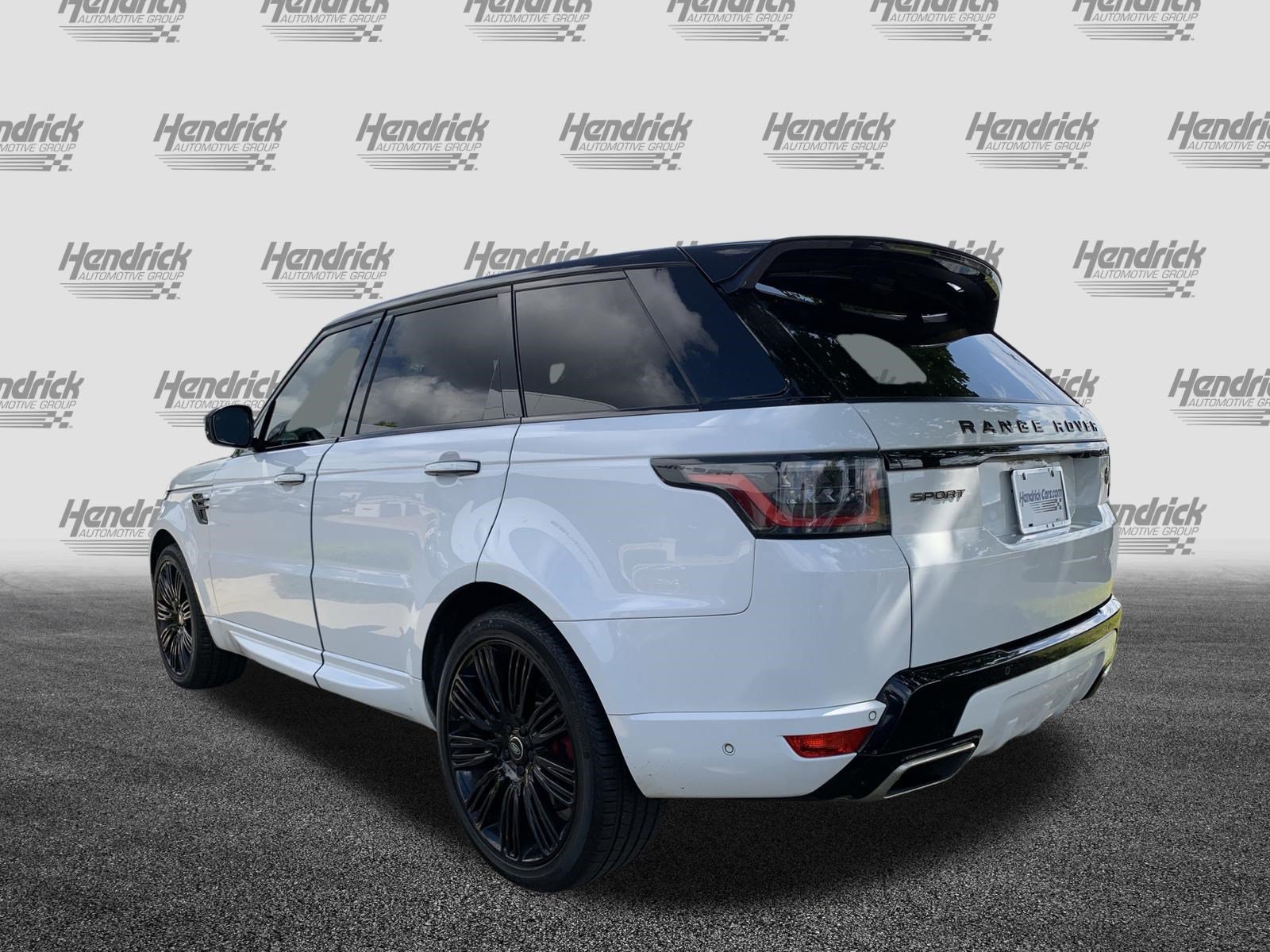 Used 2018 Land Rover Range Rover Sport HSE Dynamic AWD/4WD image 8