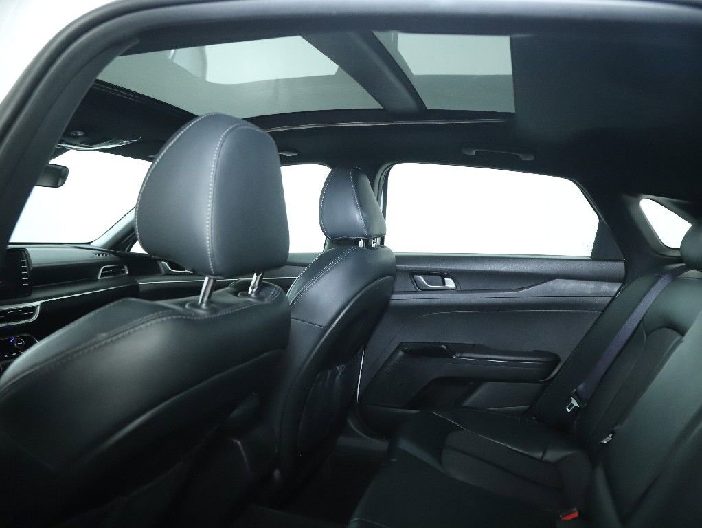 Used 2023 Kia K5 GT-Line image 15