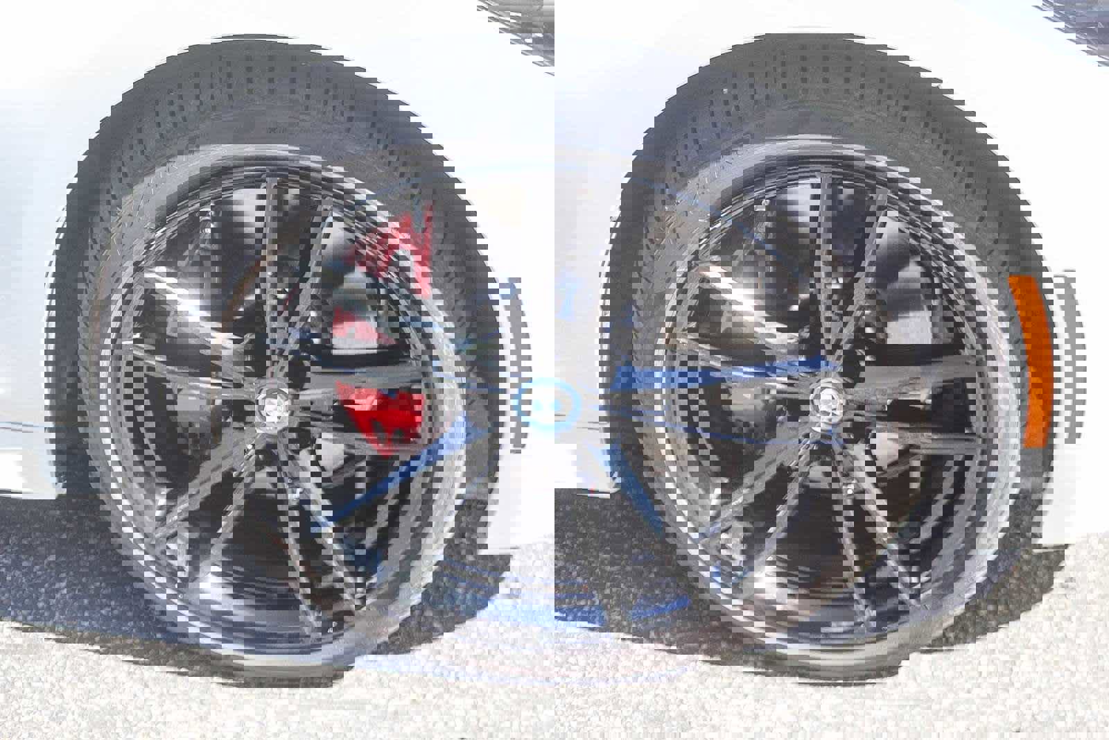 Certified 2023 BMW 330e w/ M Sport Package image 9