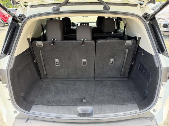Used 2025 Nissan Pathfinder SV FWD image 14