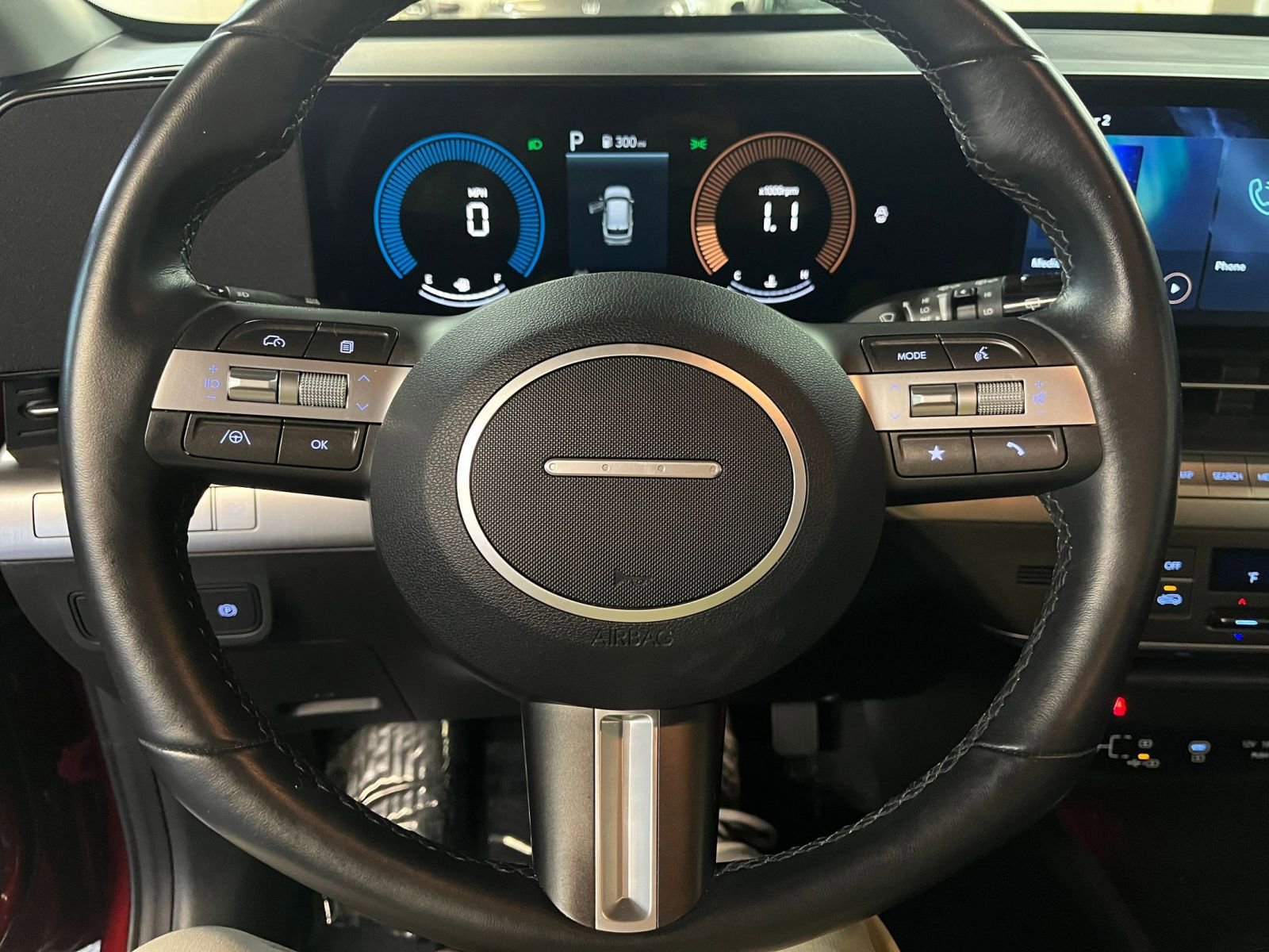 Used 2025 Hyundai Kona SEL image 28