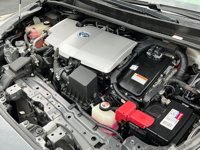 Used 2020 Toyota Prius L Eco FWD image 10