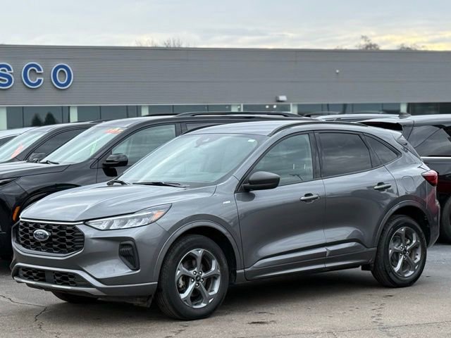 Used 2023 Ford Escape ST-Line w/ Tech Pack #1 image 28