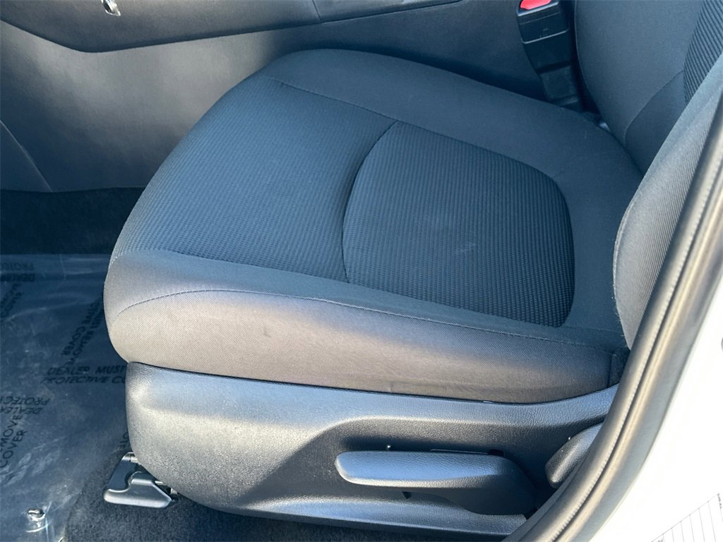 Used 2025 Toyota RAV4 LE image 17