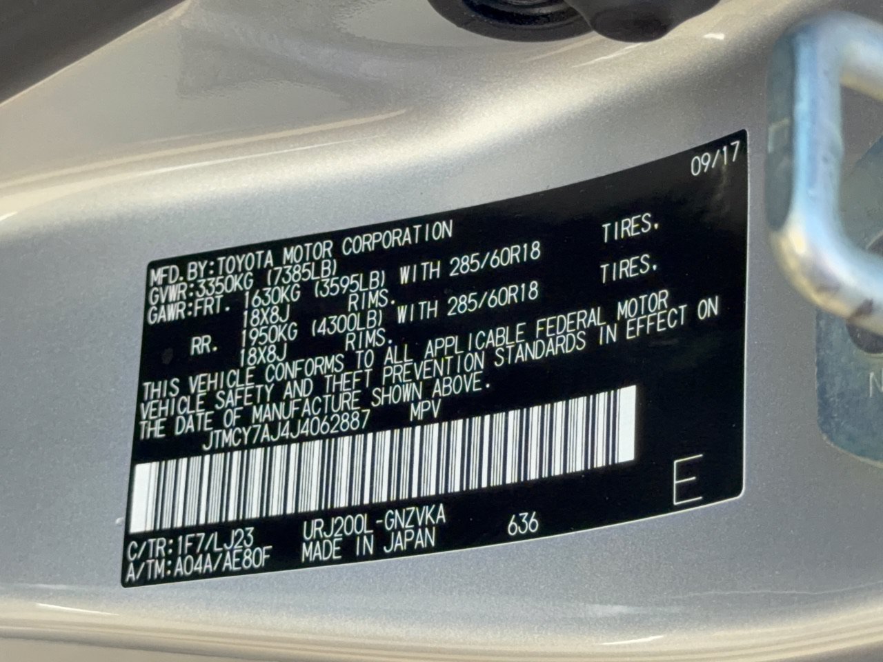 Used 2018 Toyota Land Cruiser AWD/4WD image 31