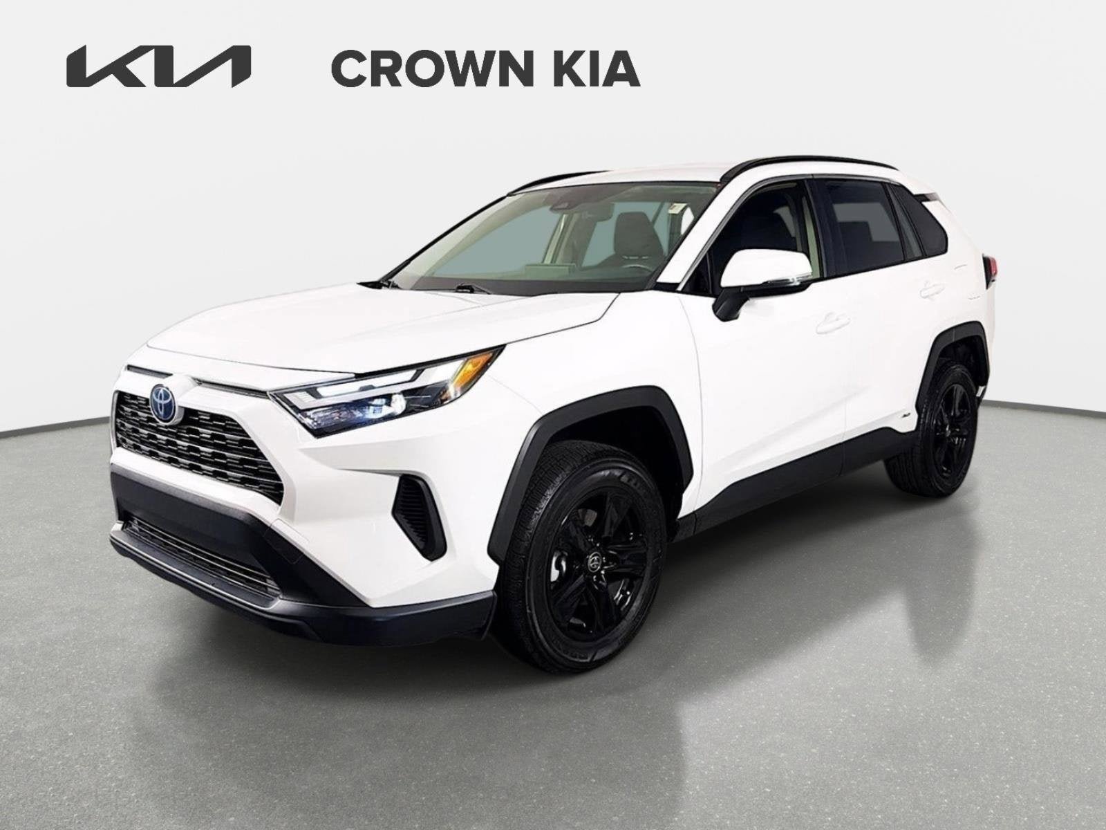 Used 2023 Toyota RAV4 XLE AWD/4WD image 1