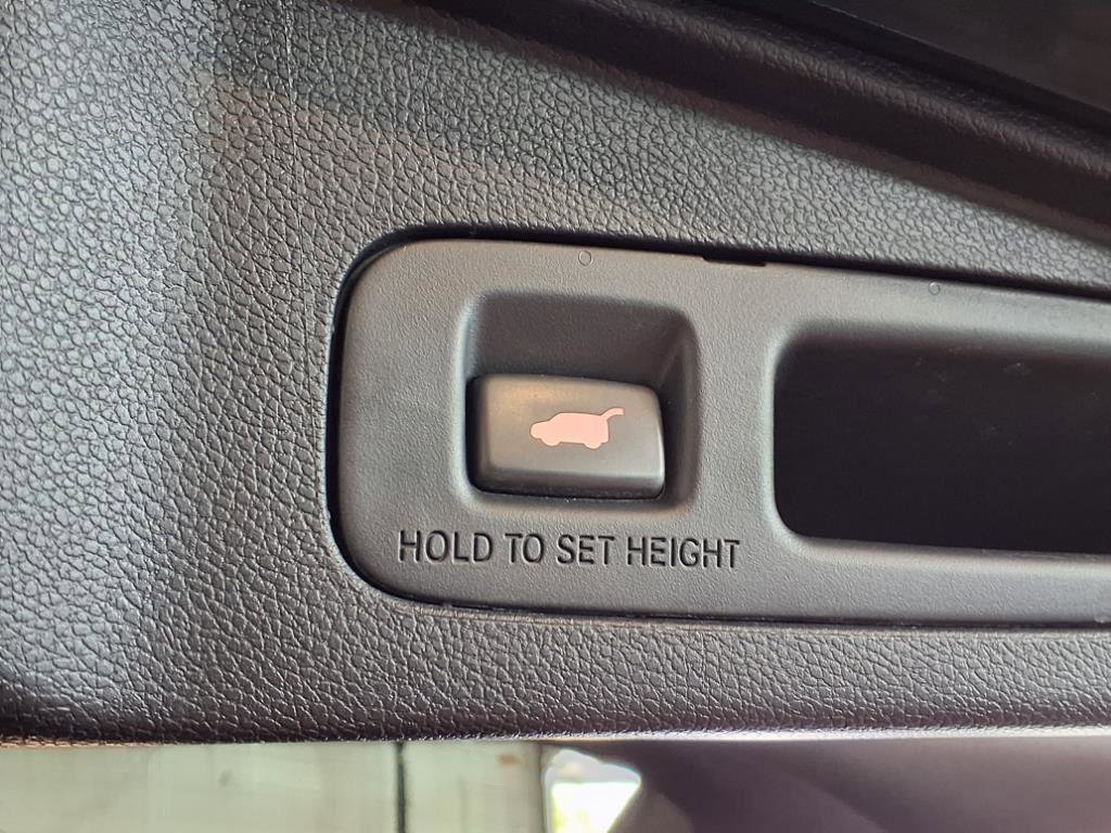 Used 2022 Honda CR-V Touring image 7