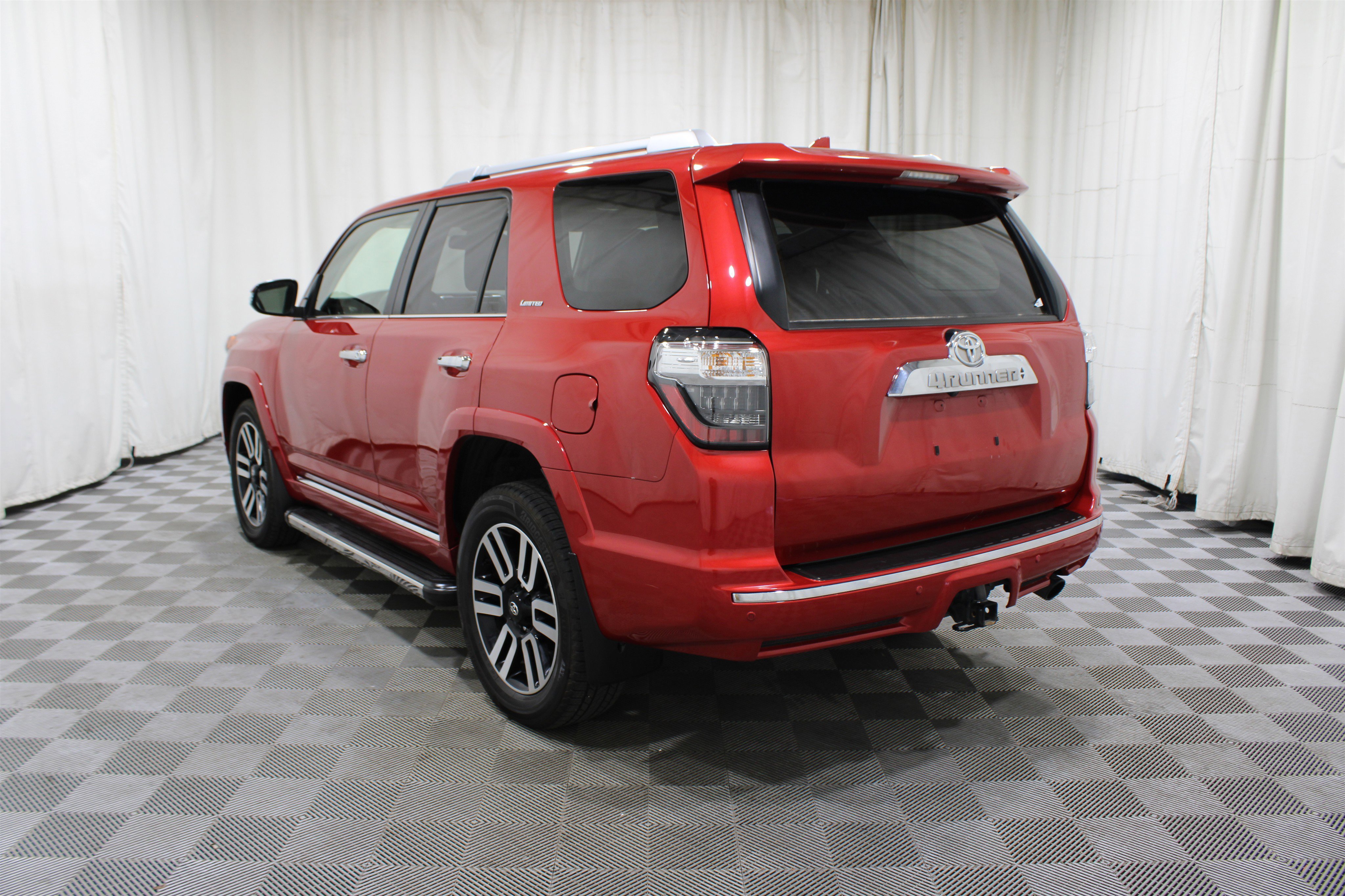 Used 2022 Toyota 4Runner Limited image 26