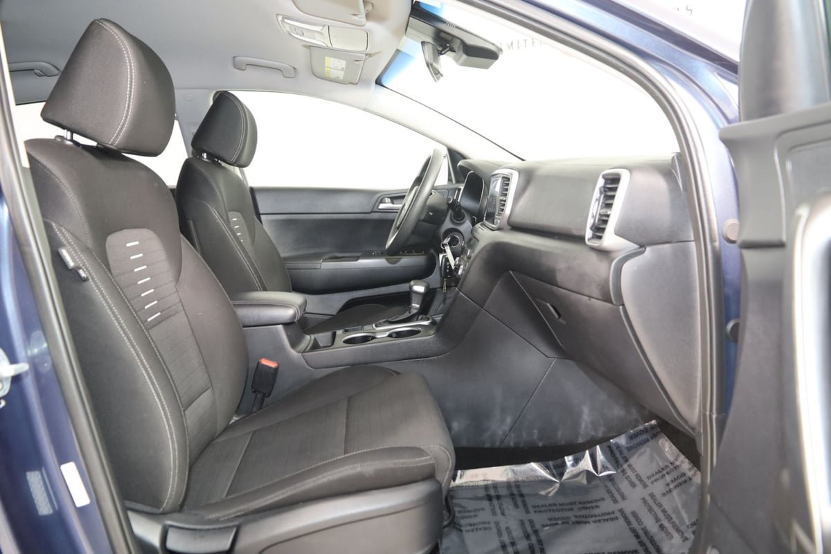 Used 2020 Kia Sportage LX w/ LX Popular Package AWD/4WD image 12