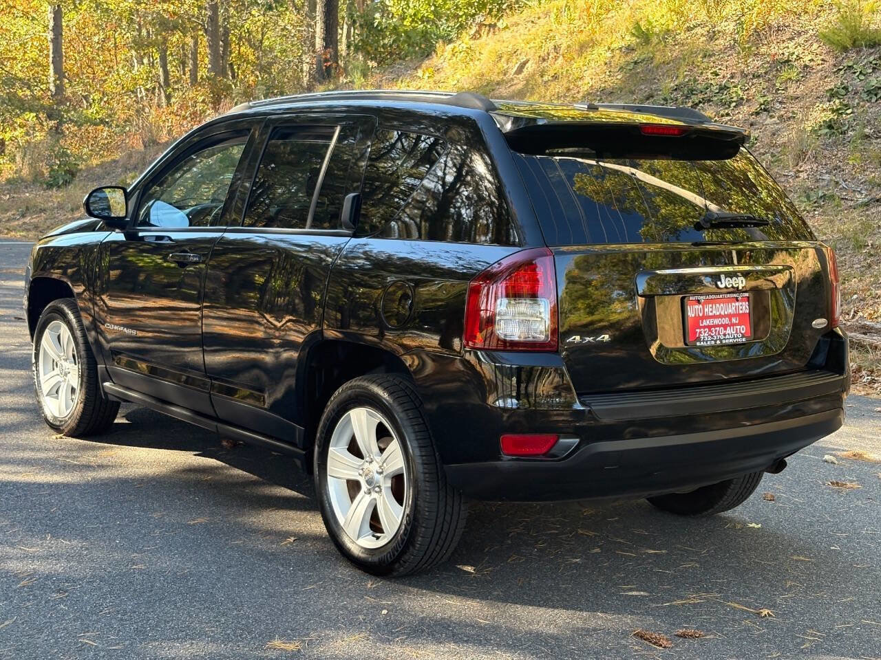 Used 2014 Jeep Compass Latitude w/ Sun/Sound Group image 8