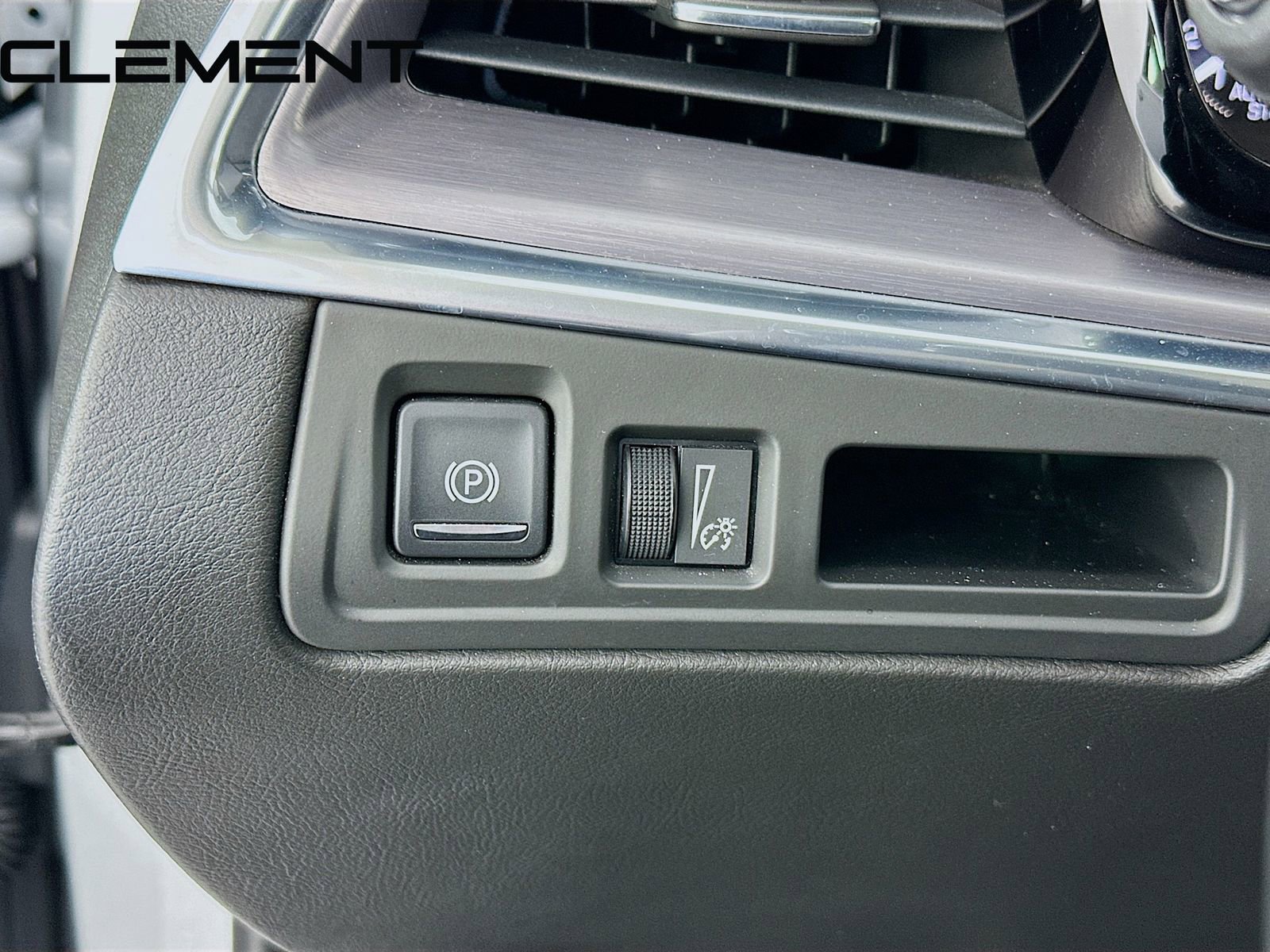 Used 2018 Cadillac XT5 Premium Luxury image 13