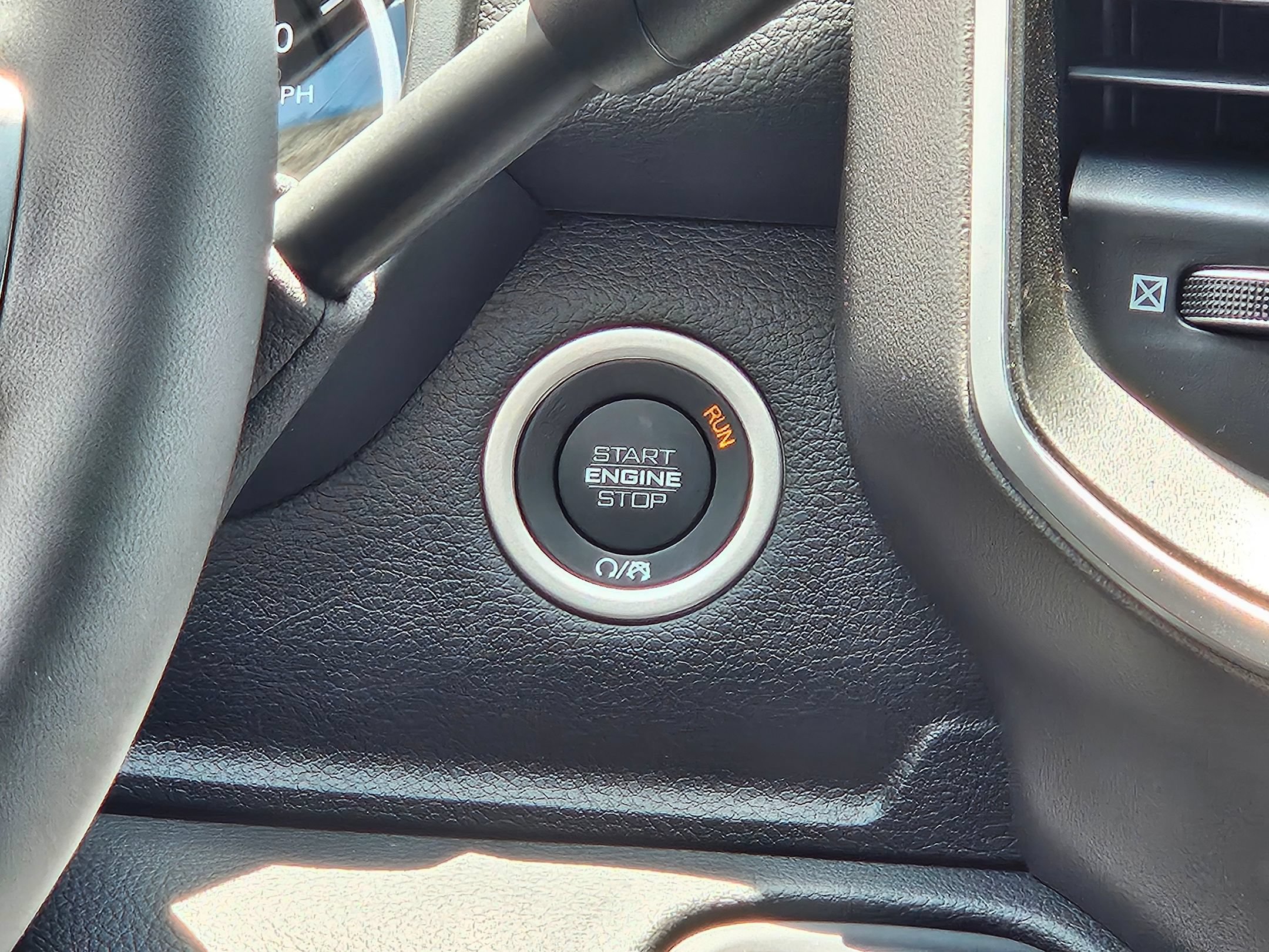 New 2026 RAM 2500 Big Horn AWD/4WD image 13