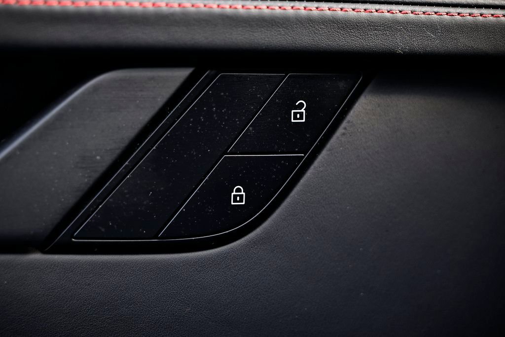 Certified 2023 Porsche 911 Carrera GTS RWD image 20