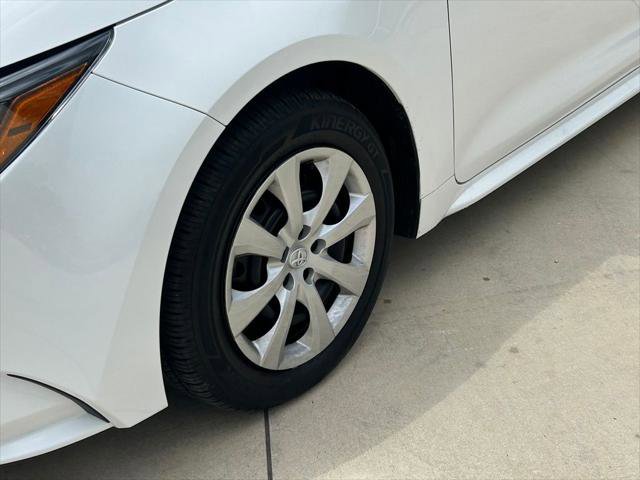 Certified 2026 Toyota Corolla LE FWD image 9
