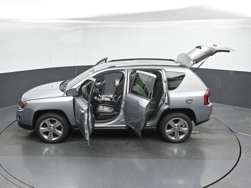 Used 2015 Jeep Compass Limited AWD/4WD image 41