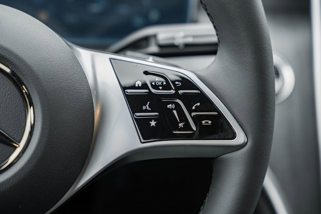 New 2025 Mercedes-Benz C 300 4MATIC Sedan image 24