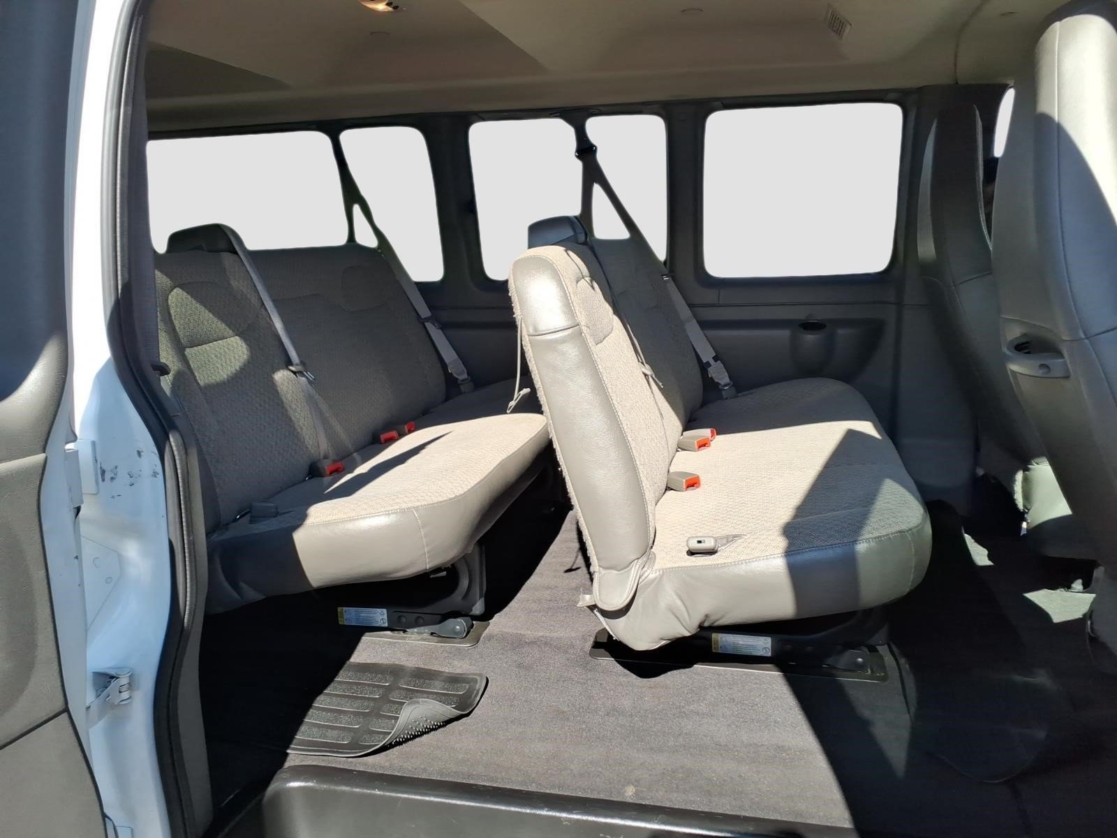 Used 2025 GMC Savana 3500 LT w/ LT Preferred Equipment Group RWD image 14